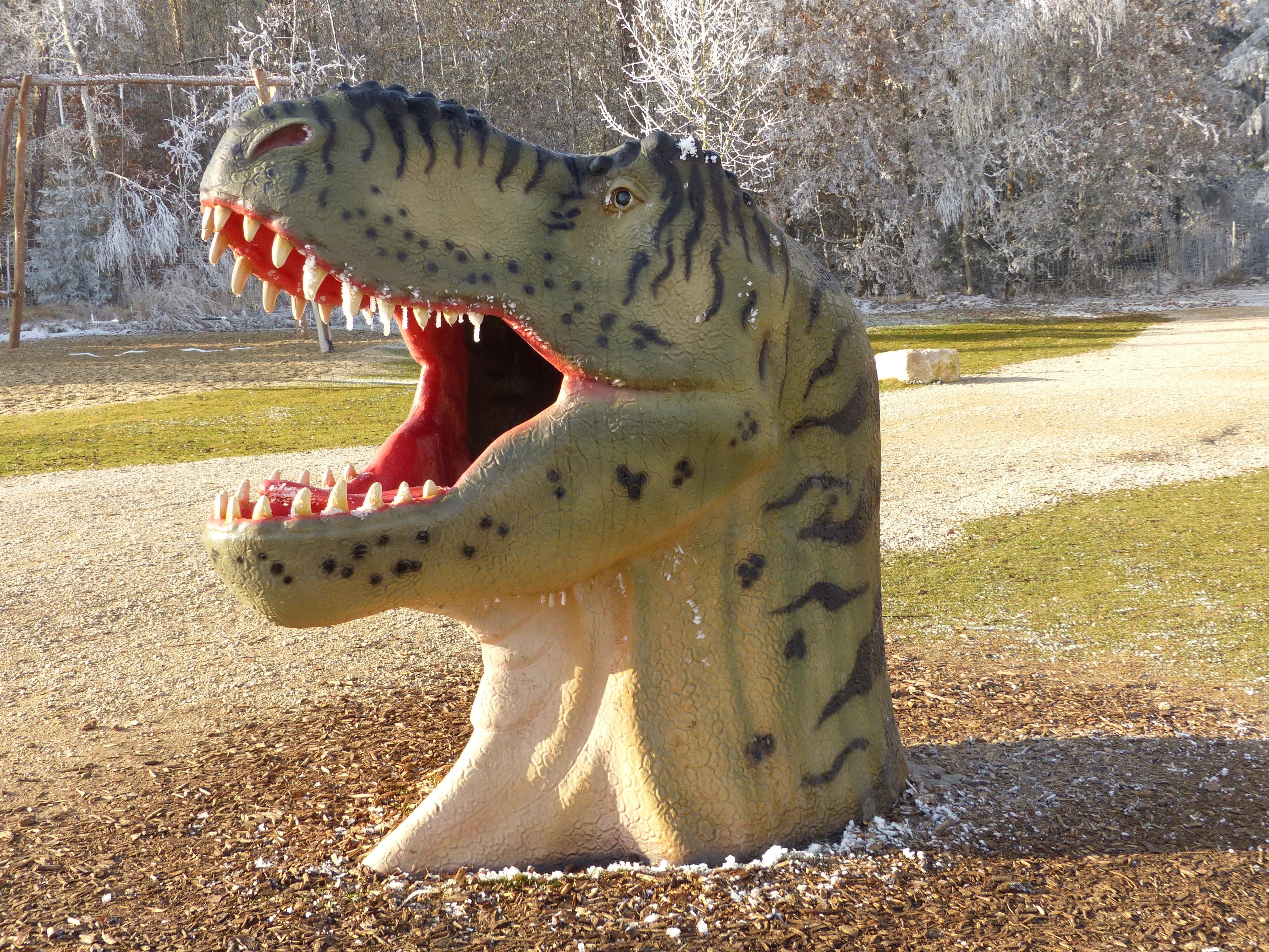 Auch Dinosaurier wollen Weihnachten feiern