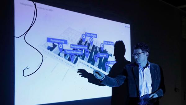 Damit sämtliche Kanäle optimal bespielt werden können, sind erneut Umbauten nötig. 2017 ist das Redaktionsgebäude wieder eine große Baustelle: der integrierte Newsdesk entsteht. NN-Chefredakteur Michael Husarek erläutert beim Baustellenfest die Details.