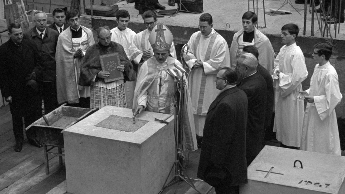 5. Dezember 1967: Den Grundstein gelegt