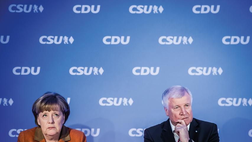 Sieger in der Kategorie Tagesaktualität: Bundeskanzlerin Angela Merkel und der bayerische Ministerpräsident Horst Seehofer nehmen am 6. Februar 2017 in München an einer Pressekonferenz teil.