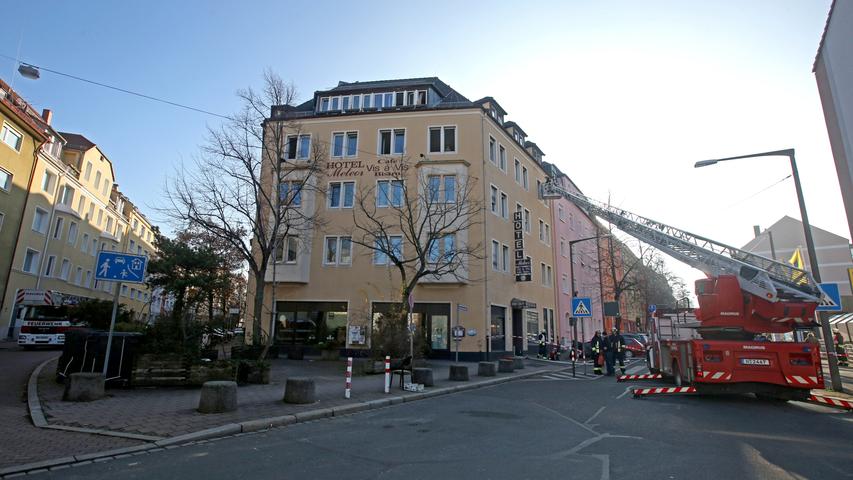 Nürnberger Nibelungenviertel: Wohnung in Sozialpension in Vollbrand