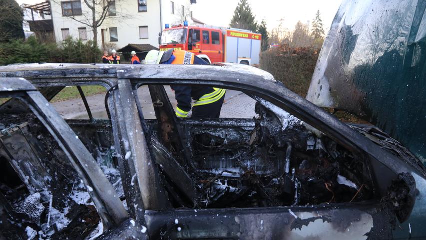 BMW in Flammen: Missgeschick beim Benzin-Umpumpen