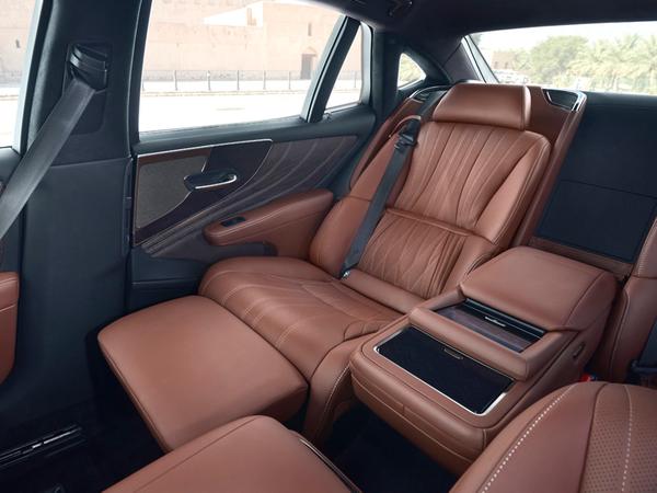 Lexus LS 500h: Luxusliner mit Hybrid-Kompetenz