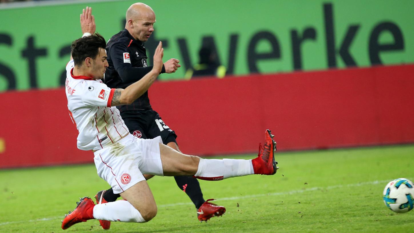 "Wir sind ein eingeschworener Haufen", sagt Tobias Werner und markiert gegen Düsseldorf seinen ersten Treffer im Club-Trikot.