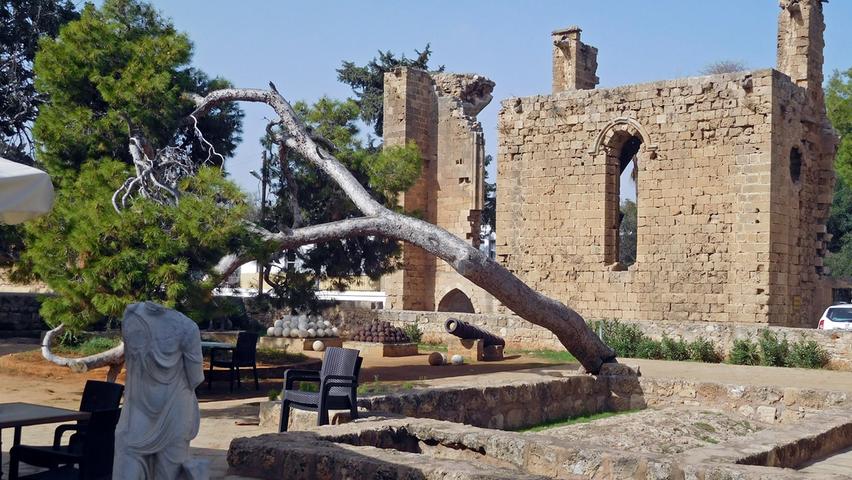 Famagusta ist ein kleines Freilichtmuseum.