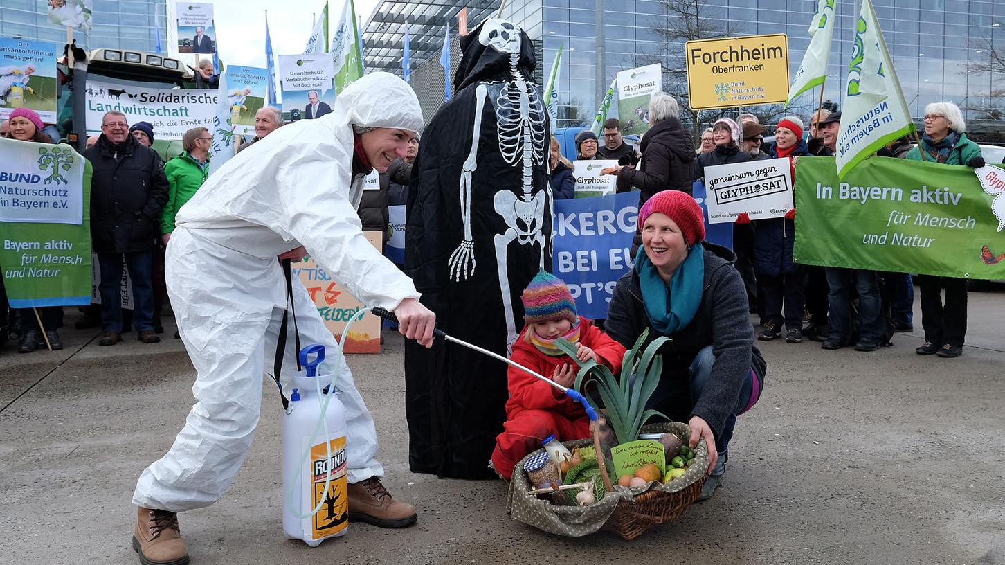 Glyphosat-Demo in Nürnberg: Aktivisten nehmen CSU ins Visier