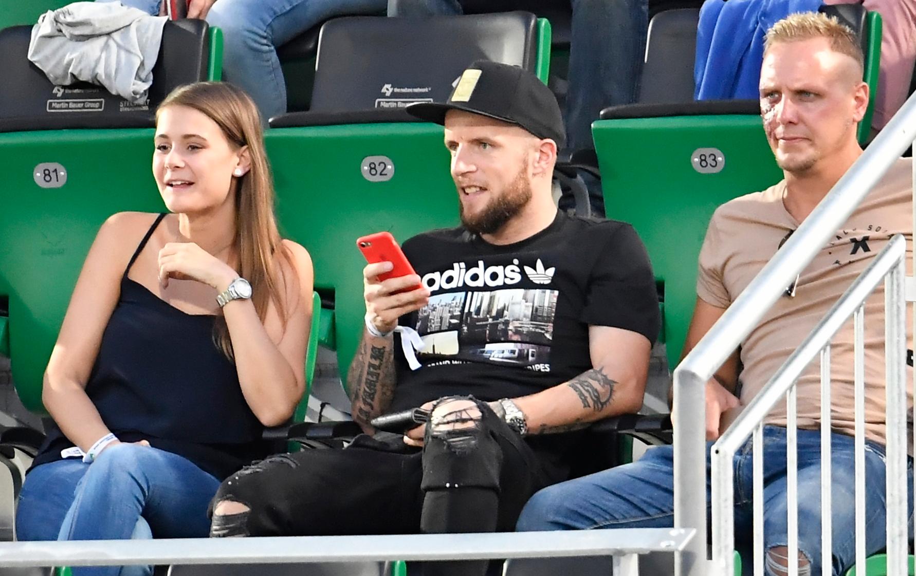 Ab nach Australien! Daniel Adlung sagt Ade zu Oma Lore