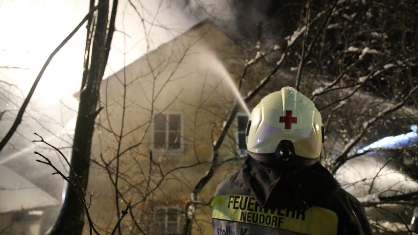 Bauernhaus brannte lichterloh: Großeinsatz im Landkreis Hof