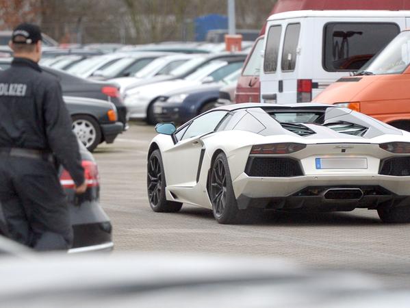 Der Lamborghini ist erst im Dezember wegen überhöhter Dezibel-Werte in Hamburg sichergestellt worden.
