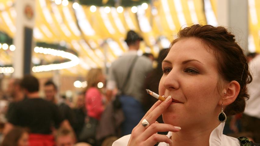 Schluss mit den Glimmstengeln! Bayerns Weg zum Rauchverbot