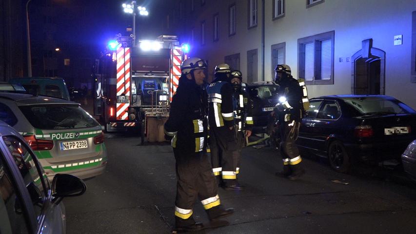 Silvesterrakete löst Fensterbrand in Nürnberg aus