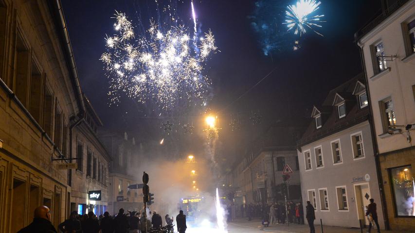 Gourmets, Feuerwerk, nackte Tatsachen: So feierte Erlangen Silvester!