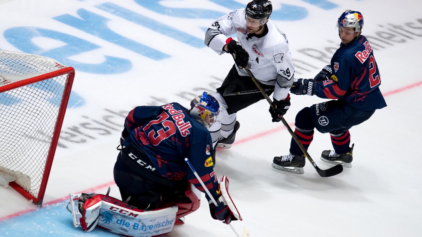 Ein Spitzenduell mit unglücklichem Ausgang für Nürnberg: In München verloren die Ice Tigers mit 2:3 nach Verlängerung. Die volle Konzentration gilt nun allerdings den Iserlohn Roosters, dem nächsten Gegner der Wilson-Schützlinge. Ein Spitzenduell mit unglücklichem Ausgang für Nürnberg: In München verloren die Ice Tigers mit 2:3 nach Verlängerung. Die volle Konzentration gilt nun allerdings den Iserlohn Roosters, dem nächsten Gegner der Wilson-Schützlinge.