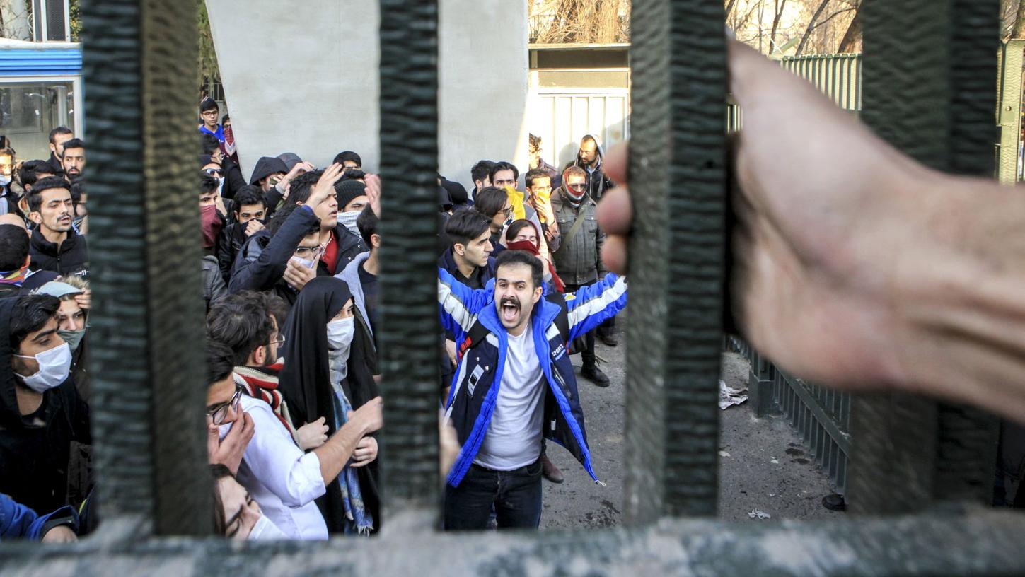 Proteste im Iran: Beifall nur unter vorgehaltener Hand