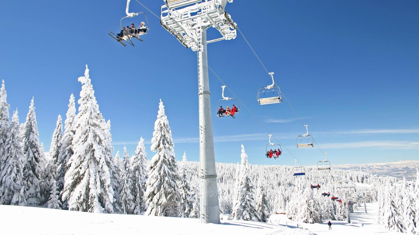 Die Lifte im Skigebiet Kopaonik erschließen rund 55 Pistenkilometer.