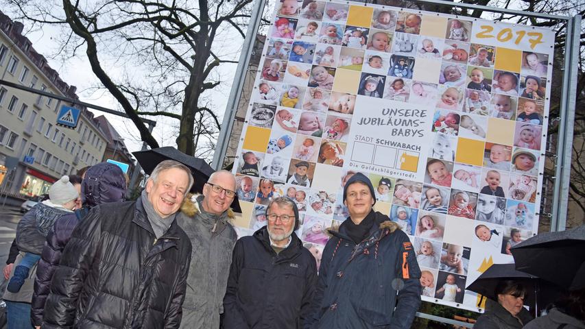 Zum Jubiläumsjahr-Abschluss: Baby-Banner für Schwabachs Zukunft
