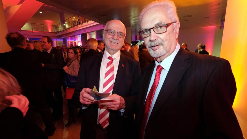 Die prominenten Gäste kamen aus den unterschiedlichsten Sparten: So war neben Radiomoderator Günter Koch auch der ehemalige SPD-Stadtrat und frühere Vorstand des BLSV-Kreis Nürnberg Herbert Dötschel zu Gast.