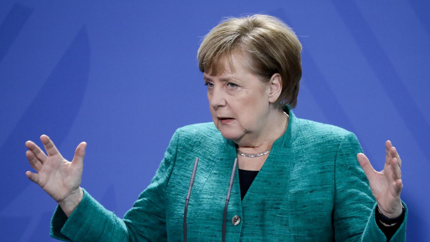 Bundeskanzlerin Merkel erteilte SPC-Chef Schulz in Hinsicht auf Nachverhandlungen der GroKo-Sondierungen eine Absage. Die Union habe bereits "herbe Konzessionen" gemacht, sagte die CDU-Vorsitzende am Mittwoch in Berlin.
