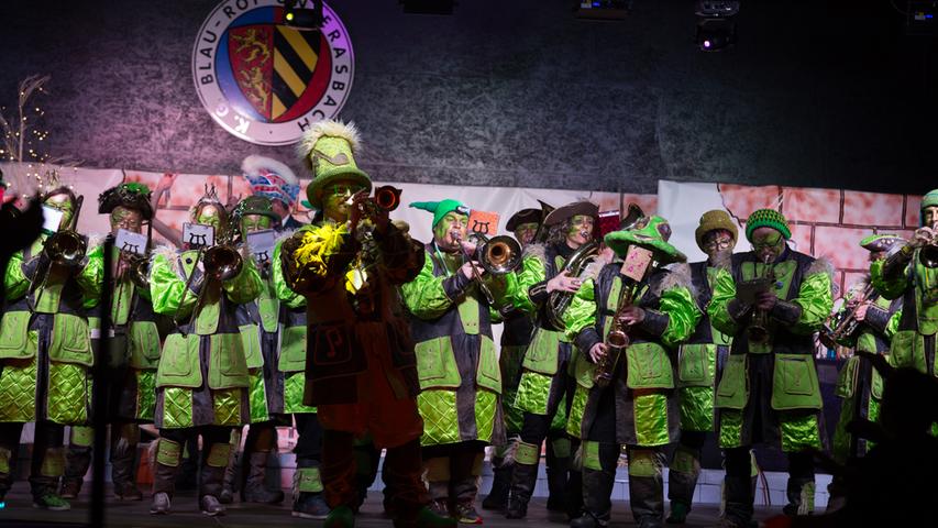 Narrenfest mit guter Laune: Unterasbacher Karnevalsgesellschaft feiert