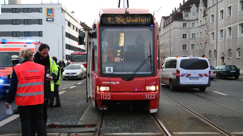 Straßenbahn-Unfall in der Nürnberger Dianastraße