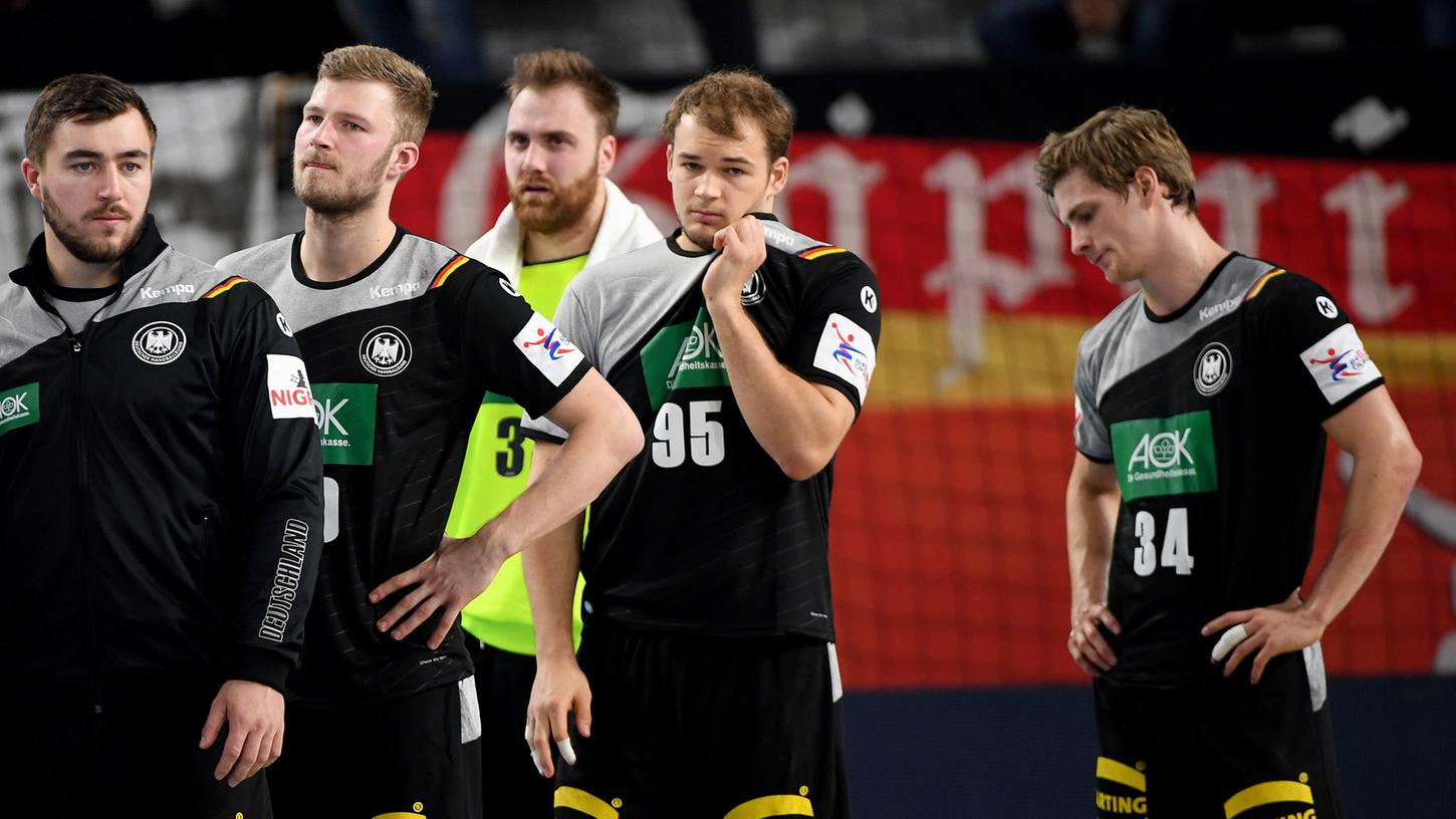 Nach der Partie gegen Dänemark waren die deutschen Handballer geknickt - am Mittwoch haben sie gegen Spanien aber die Chance, ins Halbfinale der EM einzuziehen.