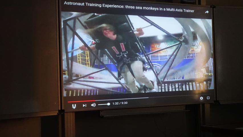 Raumfahrt fasziniert: NASA-Mann im Gymnasium
