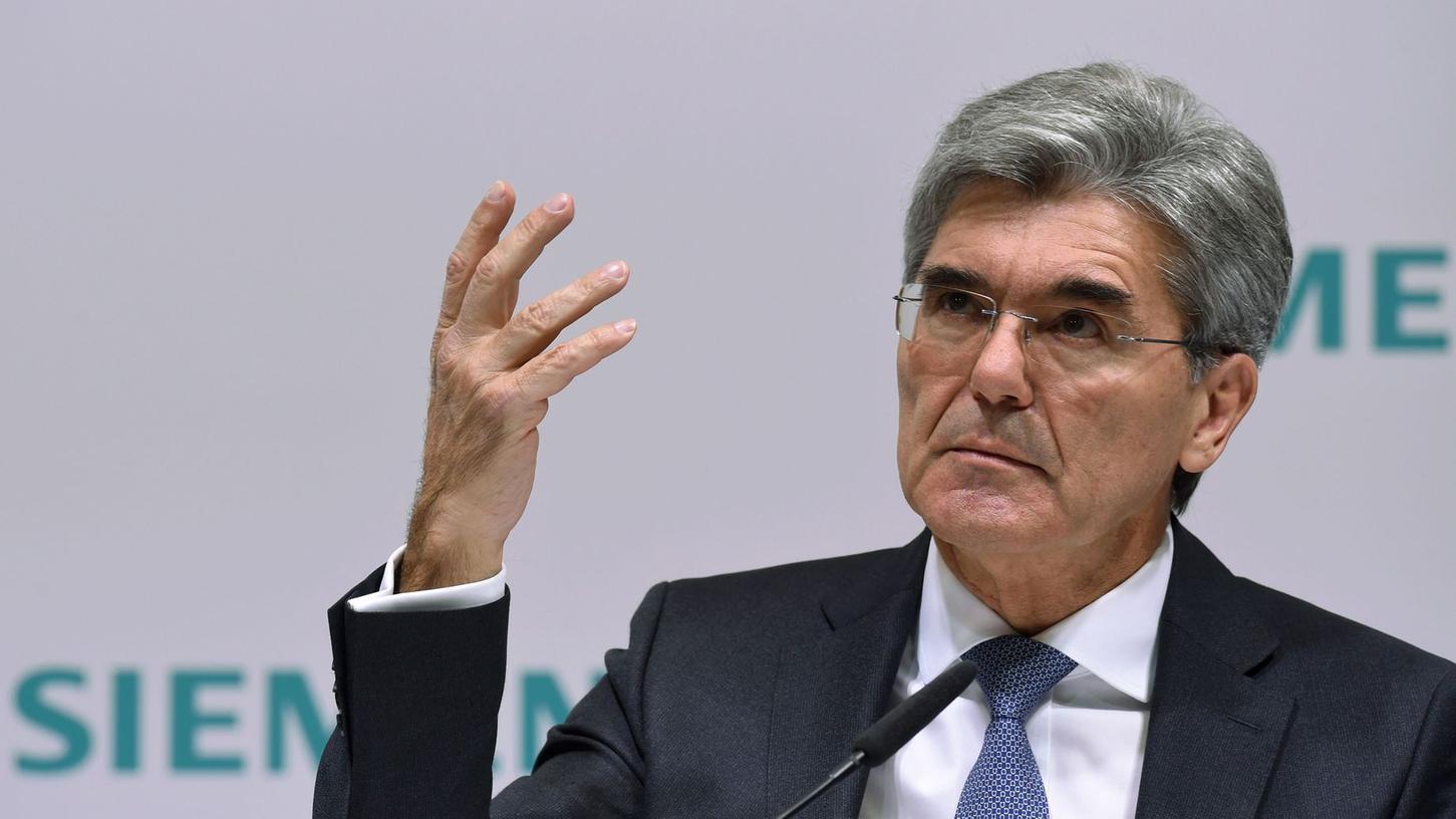 "Wenn ich keine Aufträge habe, muss ich reagieren", verteidigte Kaeser die geplanten Stellenstreichungen. "Wenn ich keine Aufträge habe, muss ich reagieren", verteidigte Kaeser die geplanten Stellenstreichungen.