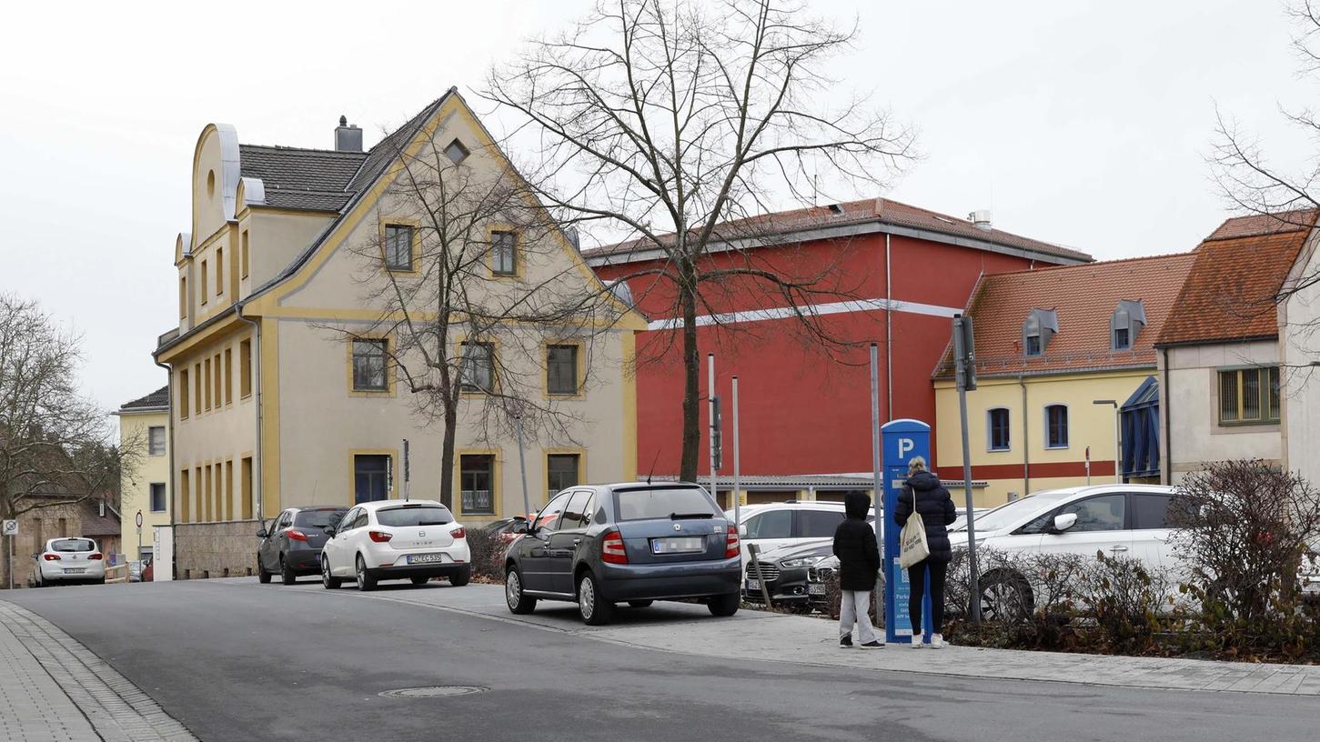Strabs in Zirndorf: Vorerst zahlt keiner