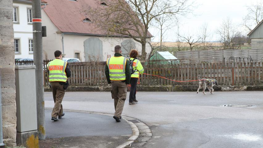 Seit Mittwochabend wird der 75-jährige Hermann D. aus Leutershausen (Landkreis Ansbach) vermisst. Die Polizei sucht nach dem Mann, der zuletzt ein Brauhaus besuchte.