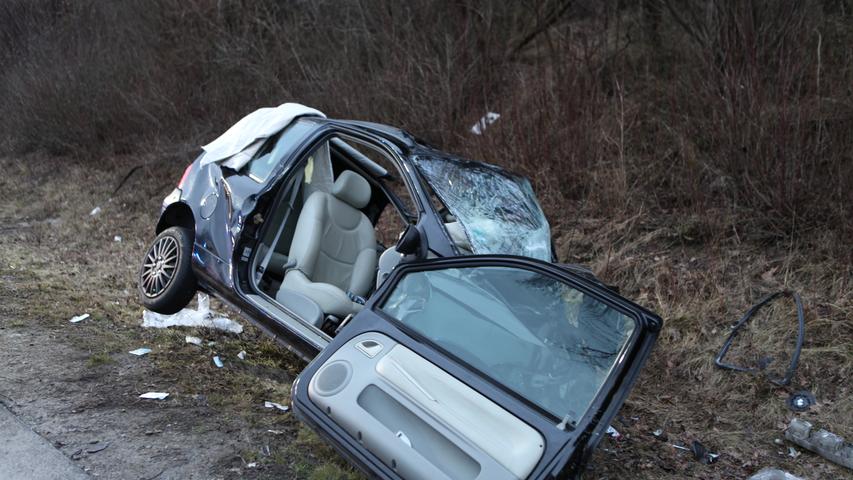 Audi-Fahrer übersieht Stauende: Zusammenstoß auf der B13