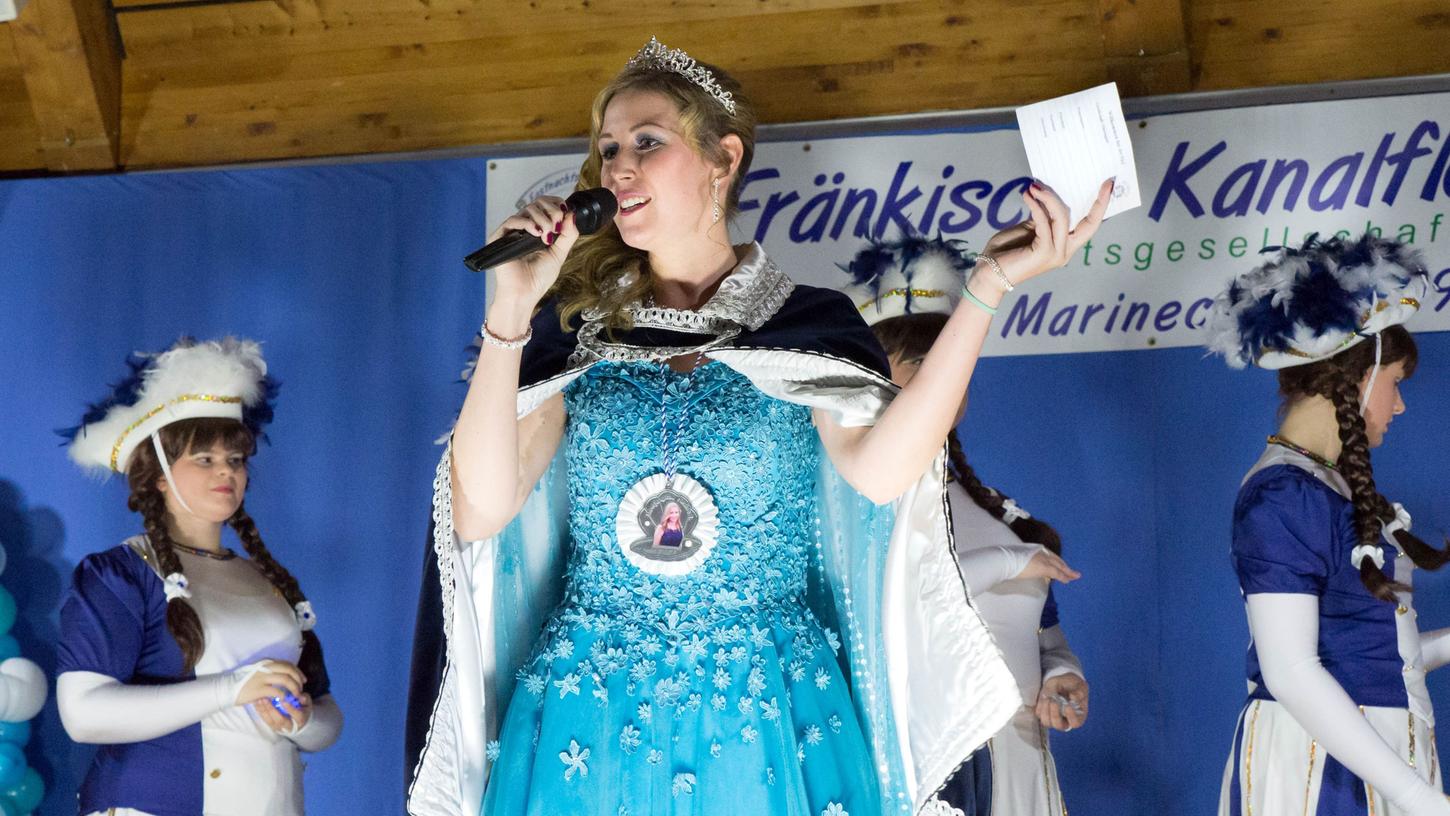 Fasching in Veitsbronn: Prinzessin Nadine I. fehlen die Worte