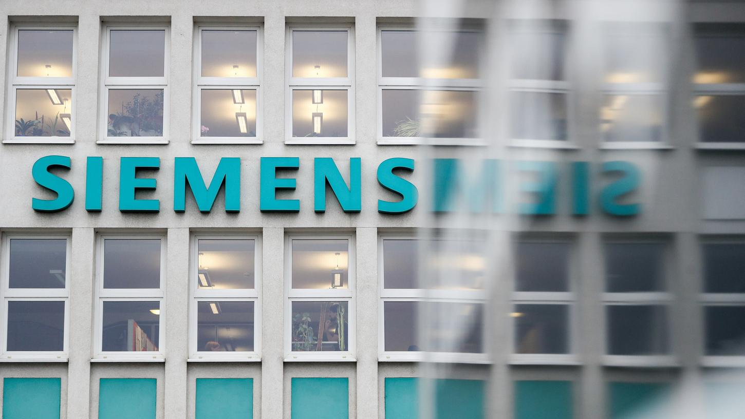 Siemens will rund 6900 Stellen streichen, rund die Hälfte davon in Deutschland.