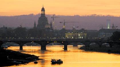 Brücke bedroht Dresdens Elbpanorama