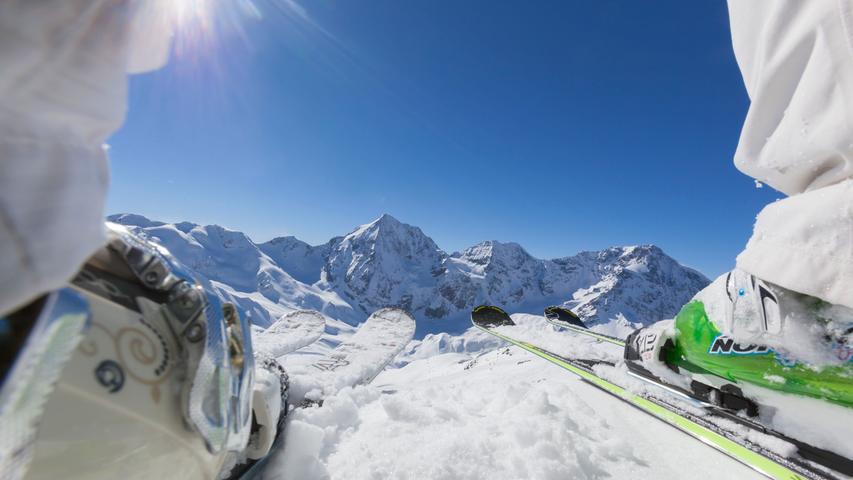 Südtirols höchsten Berg, den Ortler, haben Skifahrer in Sulden immer im Blick.