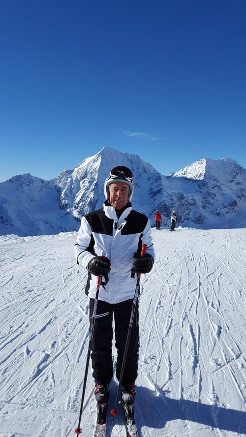 Ski-Legende Gustav Thöni geht noch immer gerne in seiner Heimat am Ortler zum Skifahren. In den 70er Jahren war Thöni einer der erfolgreichsten Skirennläufer Südtirols.