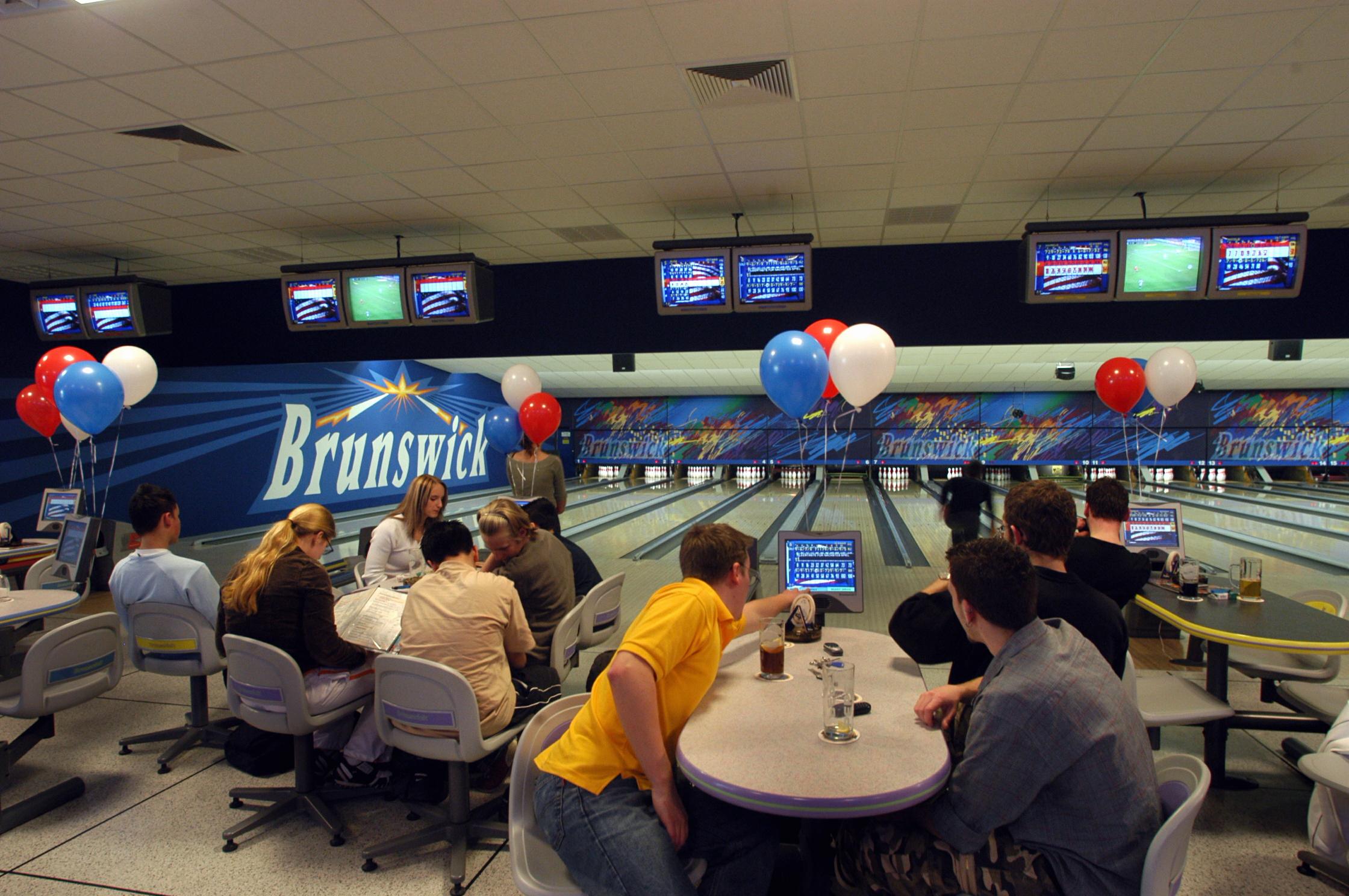 Im Jahr 2004 zog die digitale Technik ein: Neue Bildschirme vermeldeten den Bowlern stets den aktuellen Spielstand.