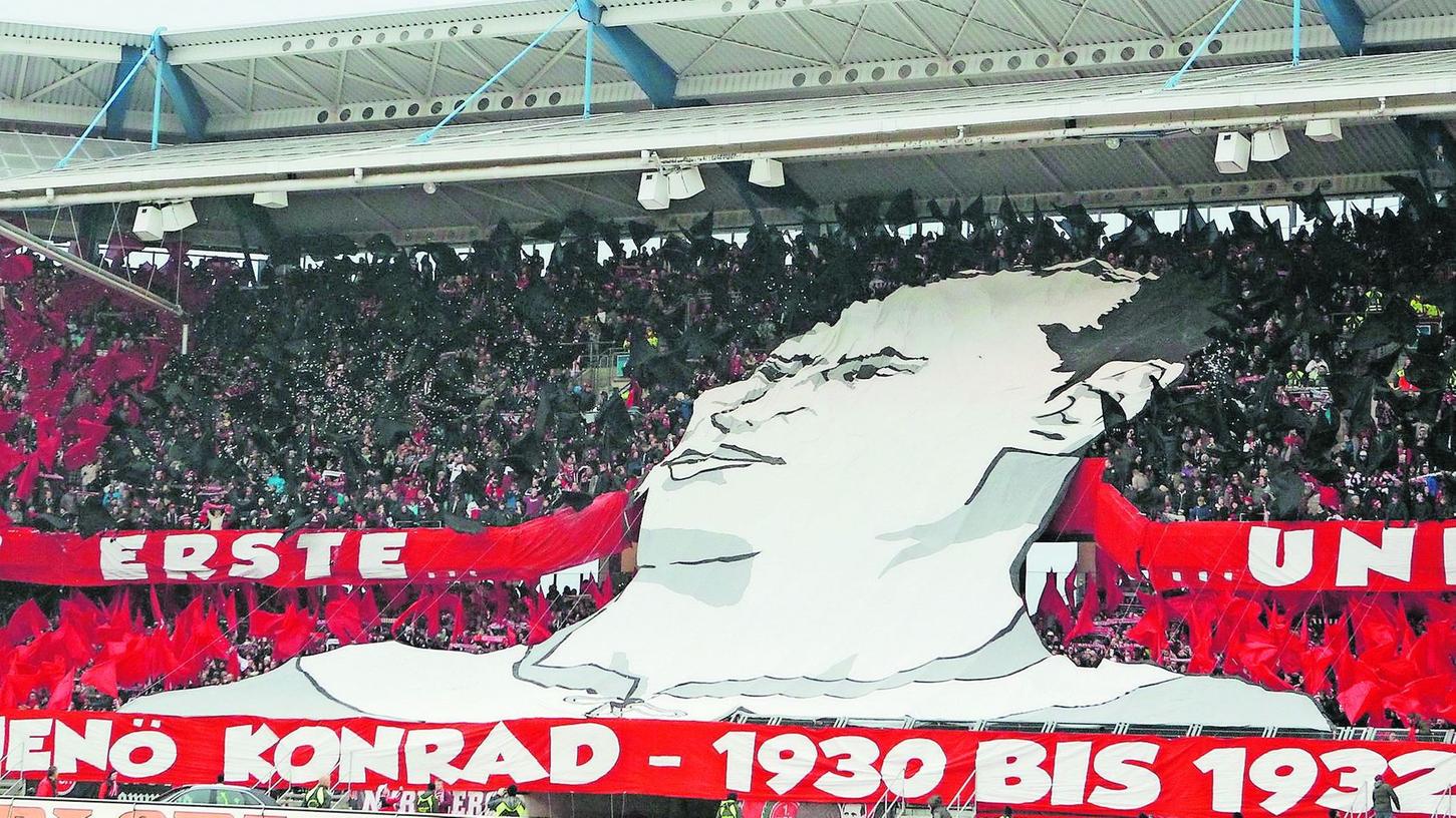 Der 1. FC Nürnberg zeigt Rechten die Rote Karte