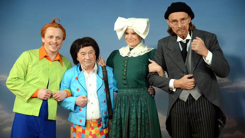 Die Schauspielerriege der BR-Sendung "Dahoam is Dahoam" gab sich ebenfalls die Riege - als Max & Moritz, Witwe Bolte und Lehrer Lämpel.
