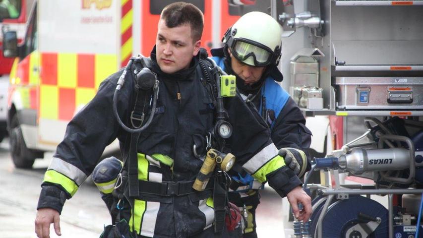 Feuer in Nürnberger Döner-Restaurant: Vier Verletzte