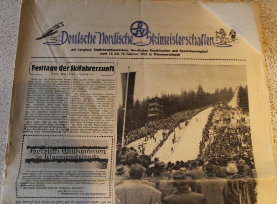 Mehrmals wurden Deutsche Nordische Meisterschaften an der Skisprungschanze von Warmensteinach abgehalten. Bis zu 25.000 Zuschauer sahen sich die Spektakel an - viele von ihnen waren zu Fuß zehn oder sogar 20 Kilometer aus benachbarten Orten wie Mehlmeisel, Gefrees oder Bad Berneck herbeigelaufen.