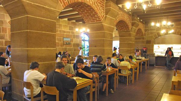 Der Saal strahlt auch im Jahr 2007 noch den gleichen Charme aus wie in den Jahrzehnten zuvor.