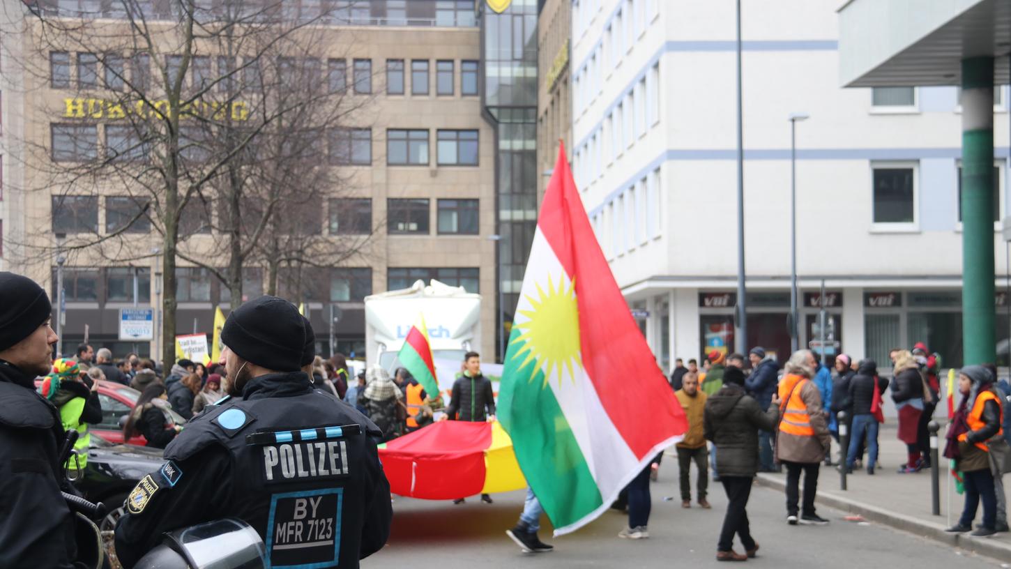 Kurden-Kundgebung beeinflusst Verkehr in Nürnberg