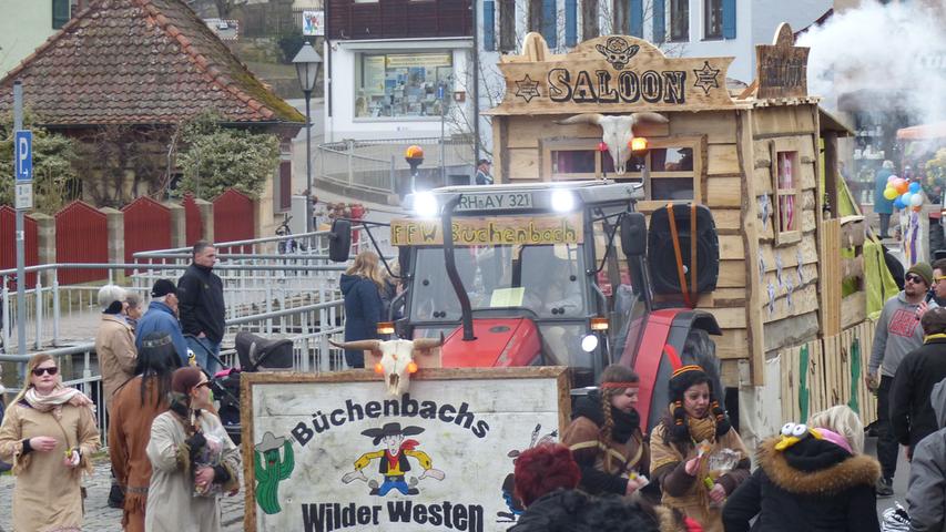 Wilder Westen lautete das Motto der FFW Büchenbach. Damit sicherte sich die Truppe den zweiten Platz bei der Prämierung.