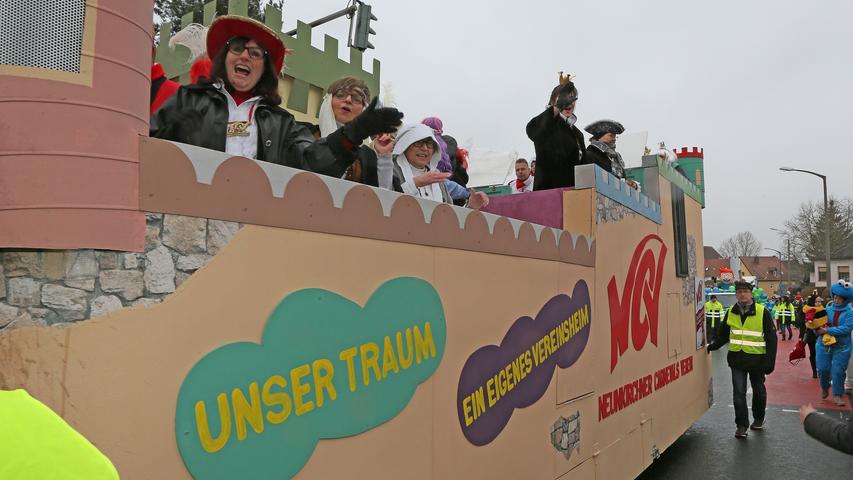 Mit Herrmann und Co: Tausende feiern beim Faschingsumzug in Bruck