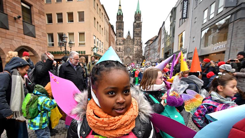 Knallig und bunt: Der Kinderfaschingszug in Nürnberg
