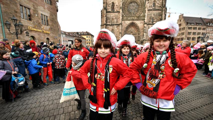 Knallig und bunt: Der Kinderfaschingszug in Nürnberg