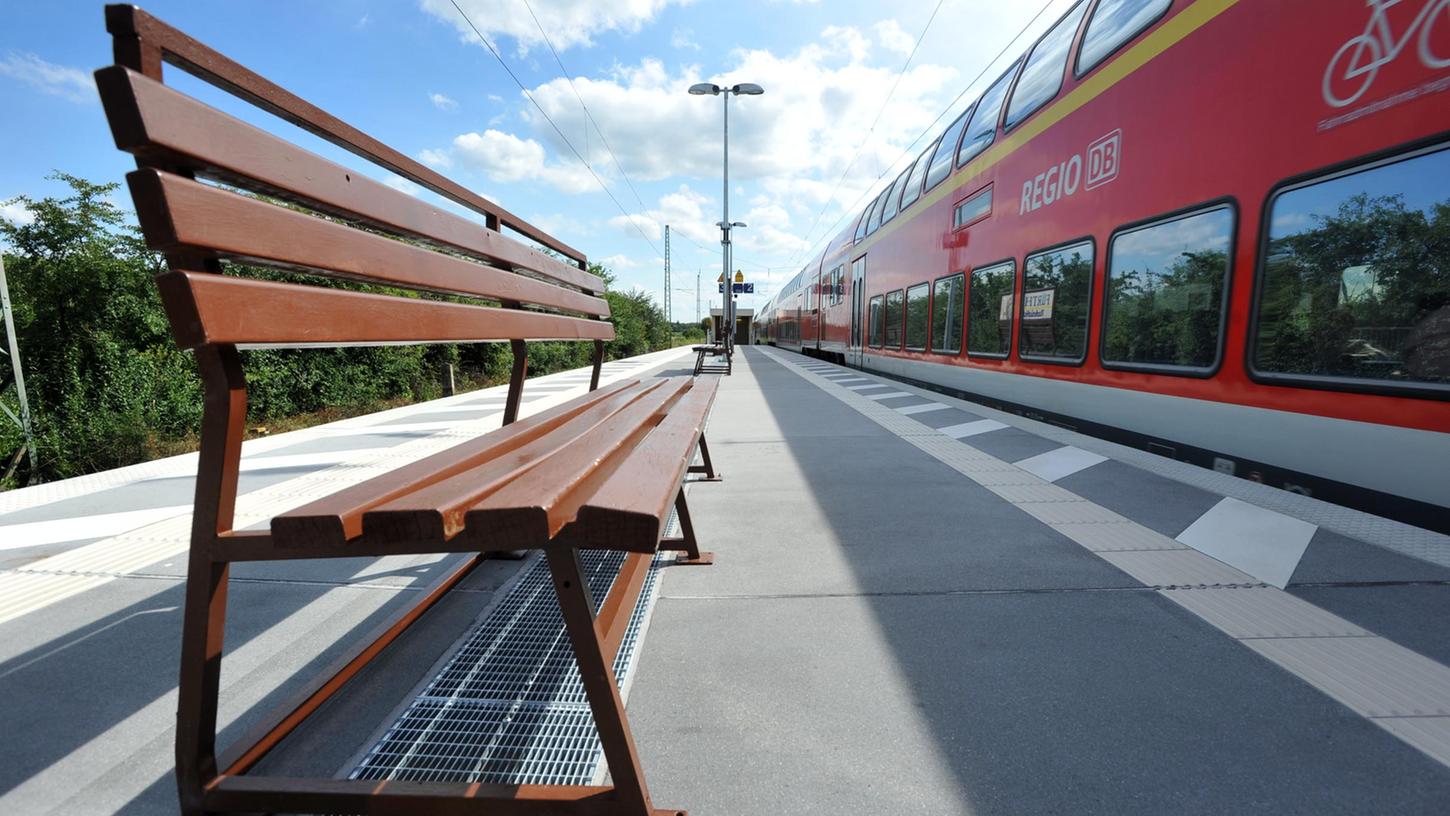 Viele Reisende hatten sich darauf gefreut, künftig auch in der S-Bahn einen Sitzplatz reservieren zu können.