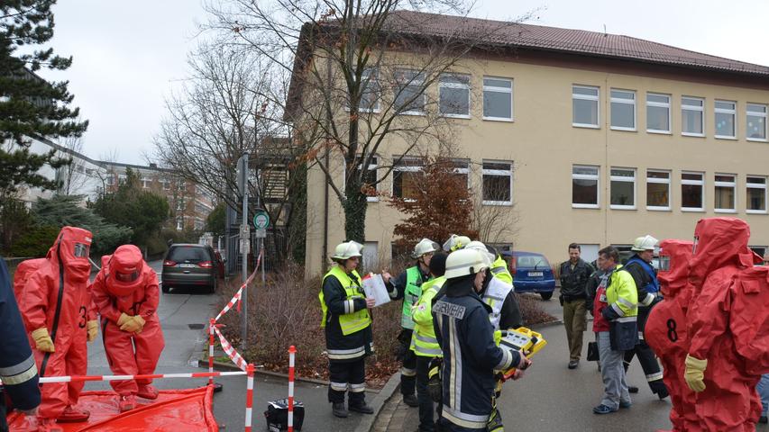 Großaufgebot in Schwabach: Chlorgasalarm in Hallenbad