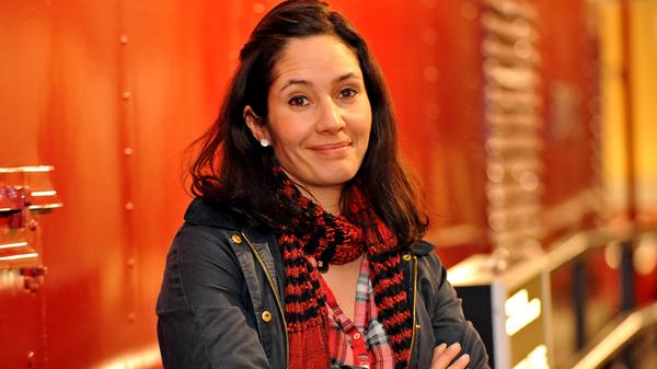 "Ich freue mich über die Freilassung von Deniz Yücel. Aber ich kann mich eben nur für Deniz freuen, weil immer noch 150 Journalisten in der Türkei in Haft sitzen. Diese haben noch keine Gerechtigkeit erfahren. Sie bekommen auch keine fairen Verfahren. Die Haftstrafen sind viel zu lang – teilweise sogar lebenslänglich. Ich würde mir für die Türkei wieder Pressefreiheit wünschen. Diese gibt es dort einfach nicht mehr. Journalisten werden bedroht. Pressesprecher dürfen sich nur zensiert äußern. Und in sozialen Medien werden Seiten gesperrt, wenn sich dort jemand regierungskritisch äußert."