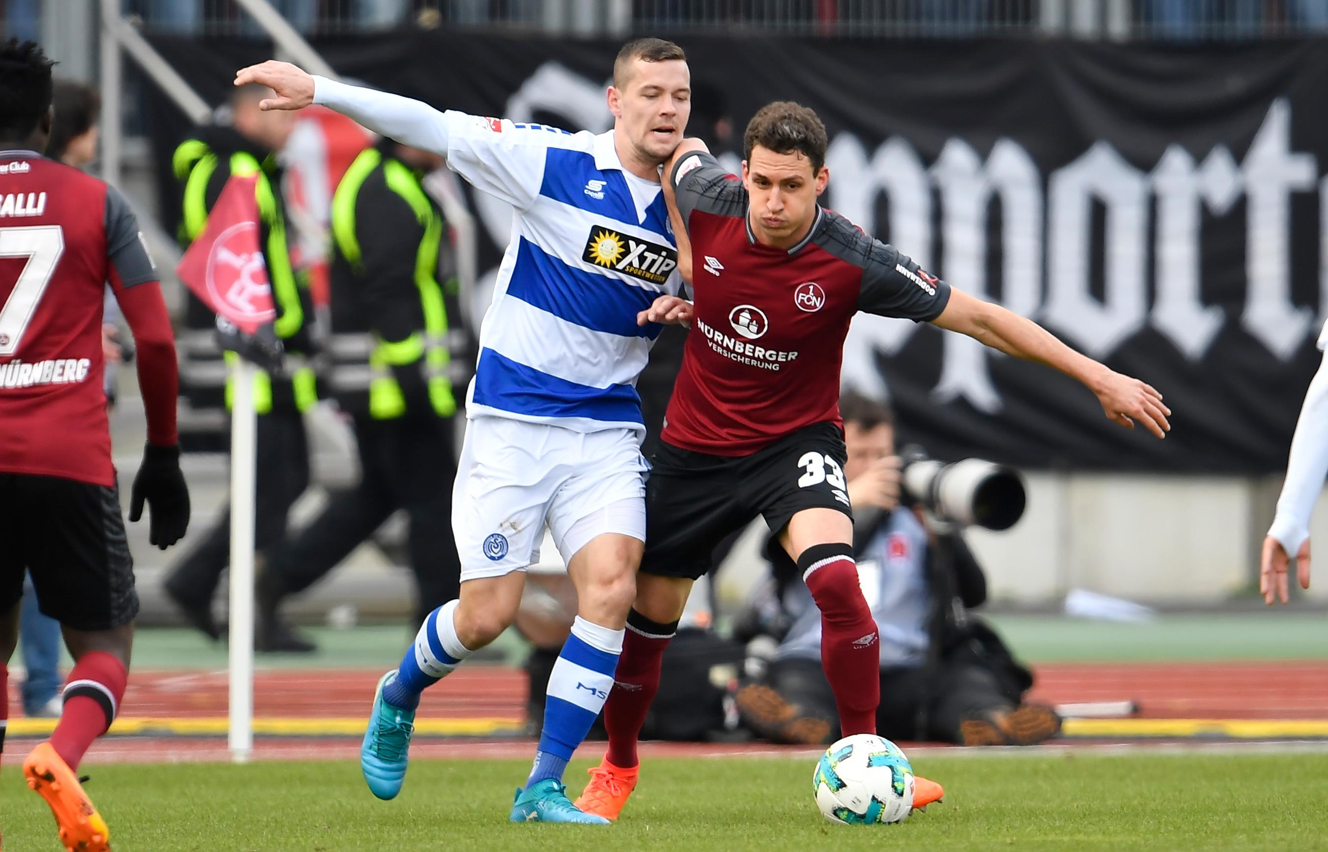 Die Spielkontrolle bleibt zun&auml;chst weiterhin beim Club, der die Zwei-Tore-F&uuml;hrung genie&szlig;t. Zudem haben die K&ouml;llner-Sch&uuml;tzlinge noch ein wenig Gl&uuml;ck: Duisburgs Stanislav Iljutcenko wird von Fabian Schnellhardt in Szene gesetzt und taucht pl&ouml;tzlich v&ouml;llig frei vor FCN-Keeper Fabian Bredlow auf...